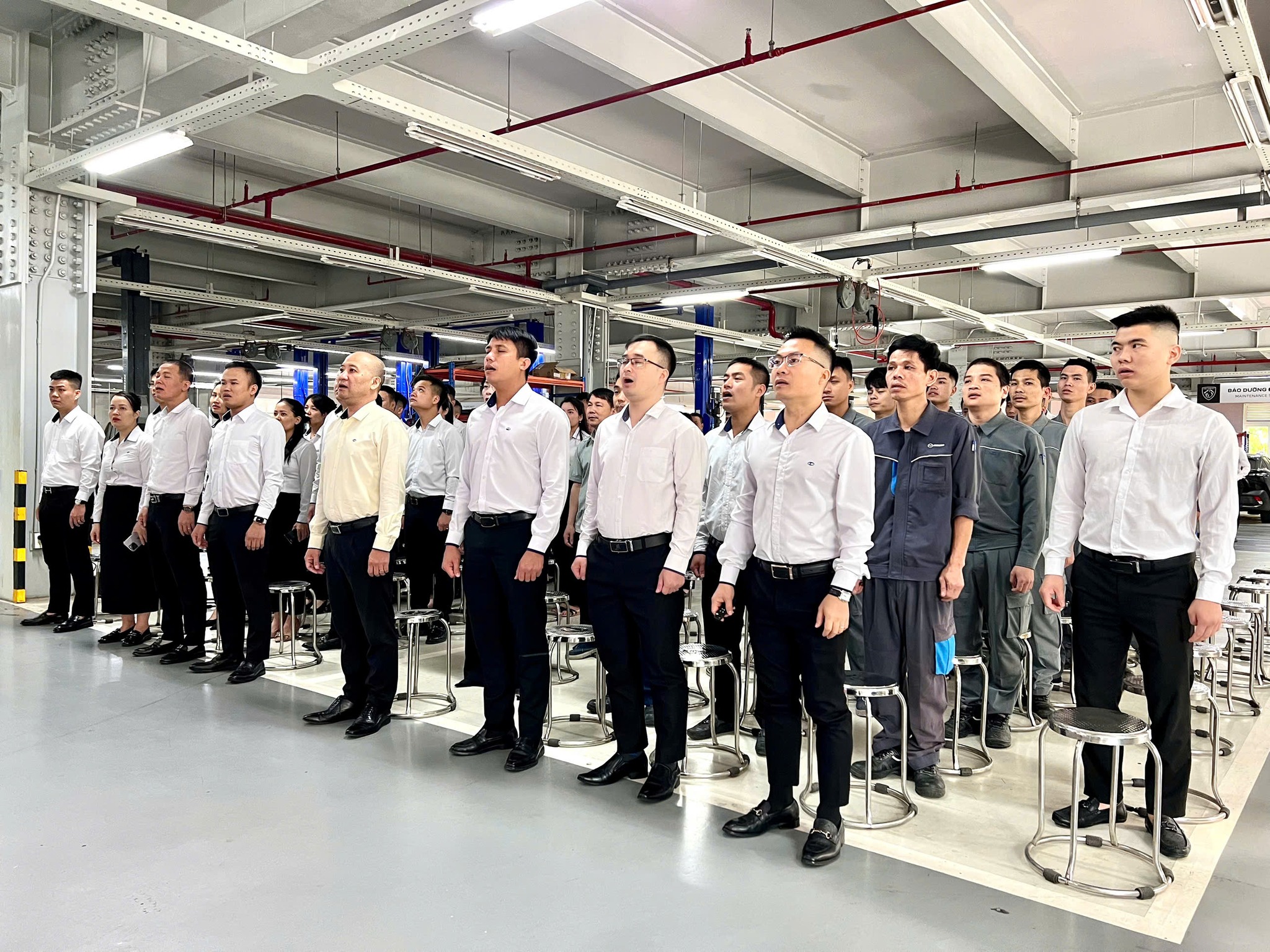 THACO Auto Thanh Hóa Khẳng Định Tầm Nhìn Chiến Lược tại Lễ Chào Cờ Tháng 5/2025