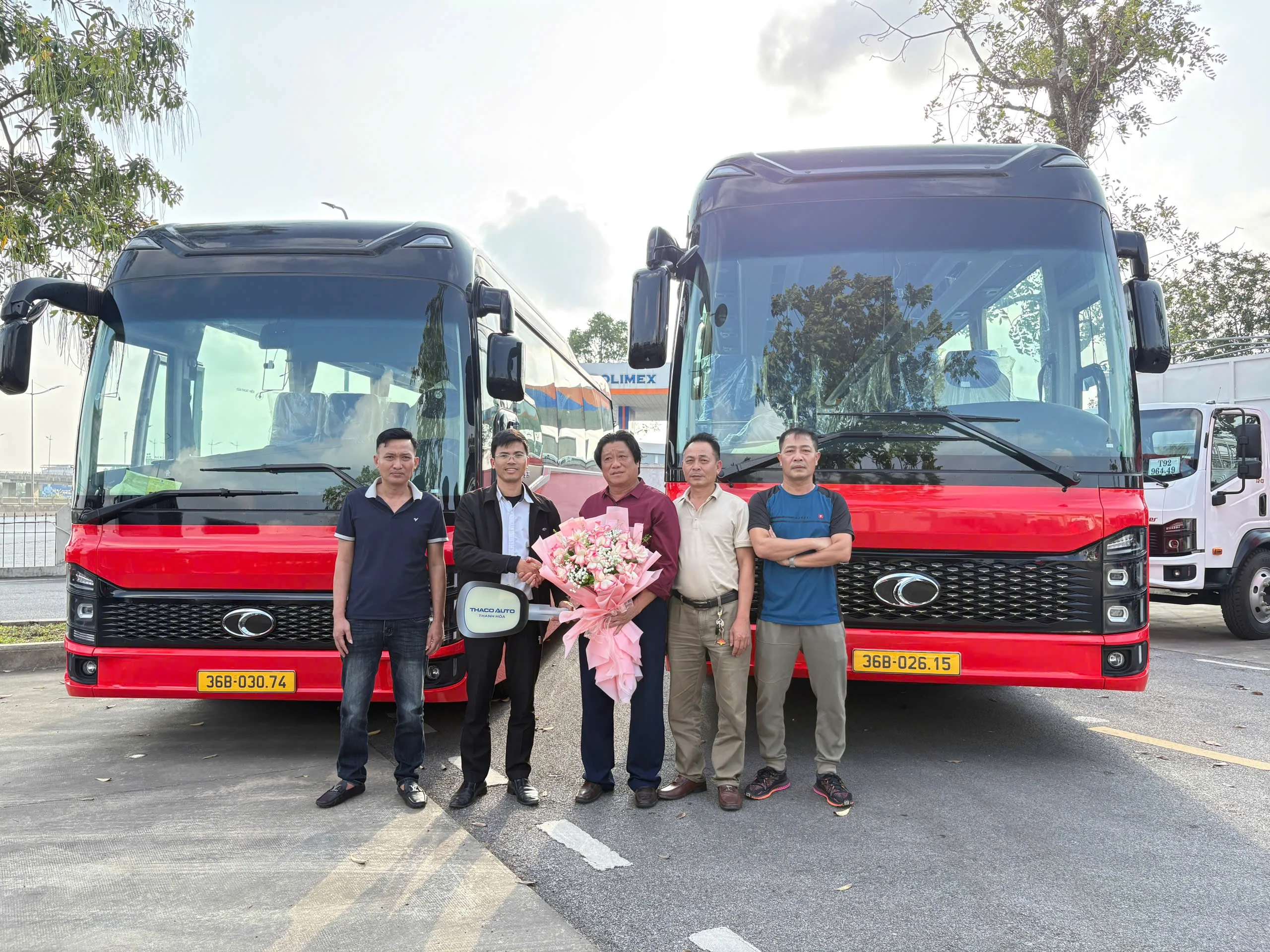 Giao xe tải THACO, ben Linker và bus THACO tại Thanh Hóa