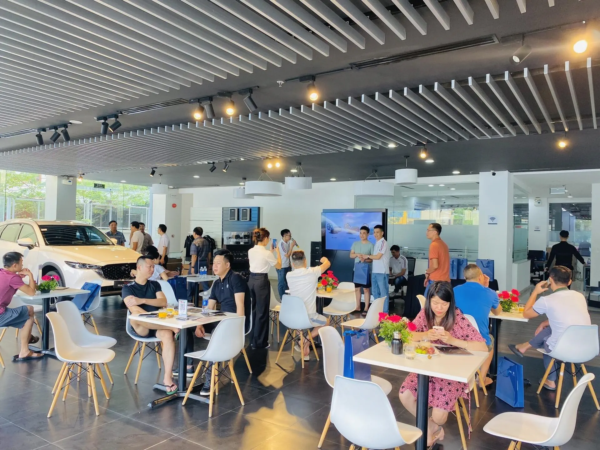 PEUGEOT THANH HÓA – KHÔNG GIAN TRẢI NGHIỆM XE PHÁP CHUẨN QUỐC TẾ