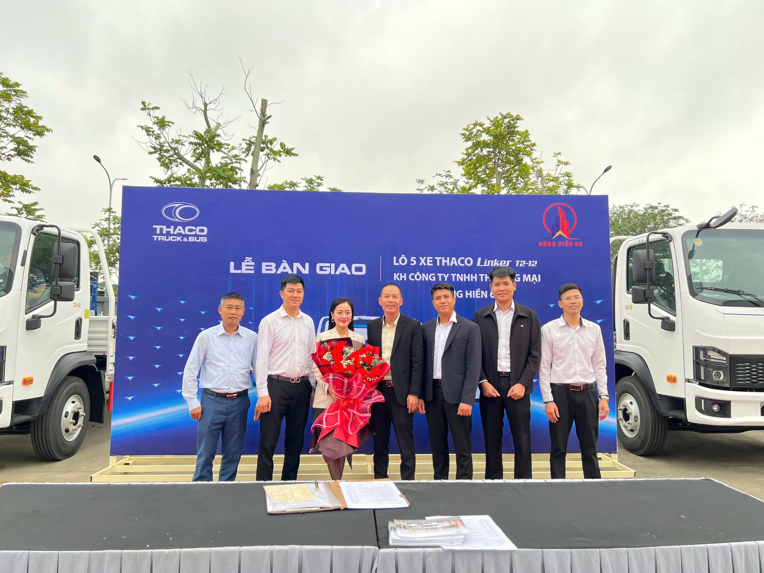 Thaco Tải, Bus Thanh Hóa bàn giao 5 xe Linker T2-12 | Xe tải trung THACO